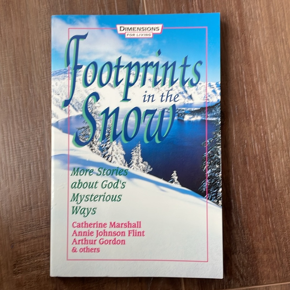 VTG Footprints in the Snow : More Stories about God's Mysterious Ways bo…